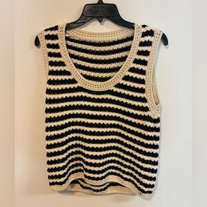 JW Unique Black and Cream Knit Top